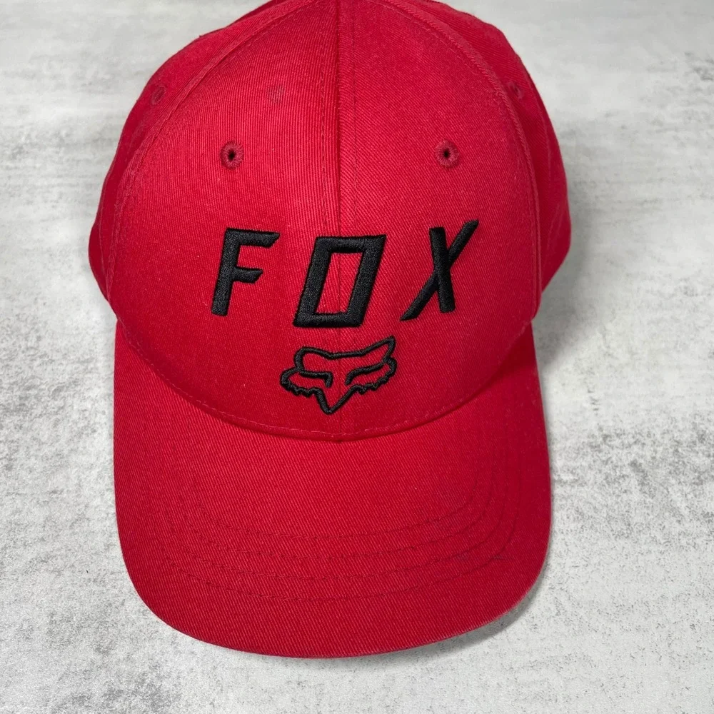 Fox hat has